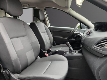 Renault scenic iii dci 95 fap éco2 authentique euro 5 garantie 12 mois distri pompe a eau ok occasion simplicicar caen ...