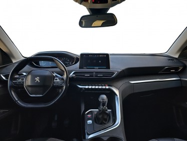 Peugeot 3008  allure 130 ch ss bvm6 - carplay - caméra de recul - distribution remplacée occasion simplicicar orgeval ...