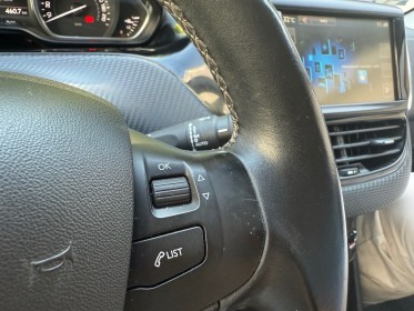 Peugeot 2008 1.2 puretech 110ch ss bvm5 allure occasion simplicicar vaucresson simplicicar simplicibike france