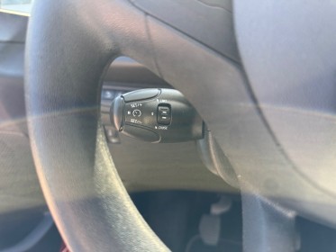 Peugeot 208 1.2 puretech 82ch bvm5 active occasion simplicicar lille  simplicicar simplicibike france