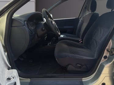 Renault megane 1.6i 16v 110ch expression - faible kilometrage - climatisation occasion simplicicar lagny  simplicicar...