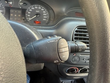 Renault megane 1.6i 16v 110ch expression - faible kilometrage - climatisation occasion simplicicar lagny  simplicicar...