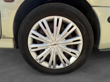Renault megane 1.6i 16v 110ch expression - faible kilometrage - climatisation occasion simplicicar lagny  simplicicar...