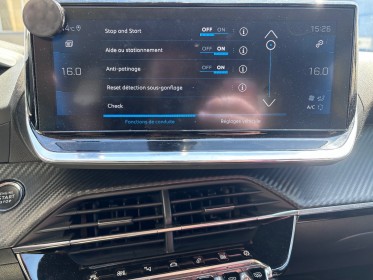 Peugeot 208 1.5 bluehdi 100 ss bvm6 allure - carplay - climatisation auto - radar arrière occasion simplicicar lagny ...
