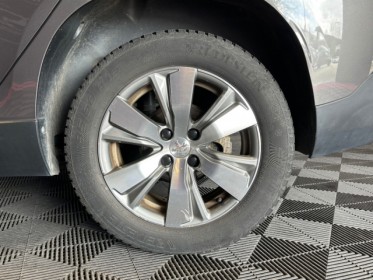 Peugeot 2008 1.2 puretech 82ch bvm5 style garantie 12 mois occasion  simplicicar aix les bains simplicicar simplicibike france