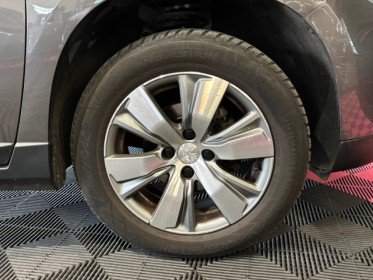 Peugeot 2008 1.2 puretech 82ch bvm5 style garantie 12 mois occasion  simplicicar aix les bains simplicicar simplicibike france