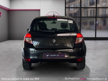 Renault clio iii 1.2 16v 75 eco2 tom tom edition occasion simplicicar strasbourg simplicicar simplicibike france