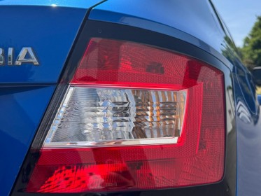 Skoda fabia 1.0 tsi 95 ch greentec ambition occasion simplicicar st-maximin simplicicar simplicibike france