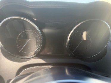 Jaguar f-type cabriolet 2l essence 300 ch bva8 r-dynamic entretien complet jaguar garantie 12 mois occasion simplicicar...
