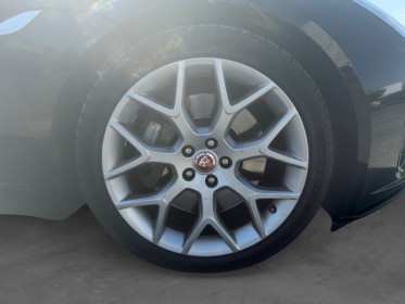 Jaguar f-type cabriolet 2l essence 300 ch bva8 r-dynamic entretien complet jaguar garantie 12 mois occasion simplicicar...