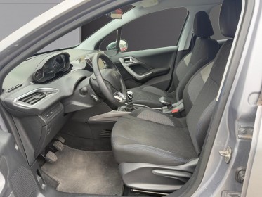 Peugeot 2008 1.5 bluehdi 100ch bvm6 style apple car play android auto régulateur de vitesse garantie 12 mois occasion...