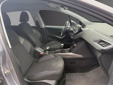 Peugeot 2008 1.5 bluehdi 100ch bvm6 style apple car play android auto régulateur de vitesse garantie 12 mois occasion...