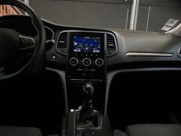Renault megane iv berline blue dci 115 business occasion simplicicar saint-jean simplicicar simplicibike france