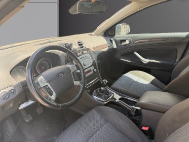 Ford mondeo 1.8 tdci 125 ch titanium 1 er main, radar av/ar, clim auto, garantie 12 mois occasion simplicicar villejuif ...