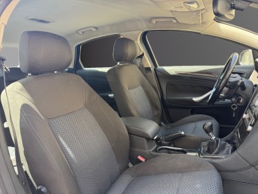 Ford mondeo 1.8 tdci 125 ch titanium 1 er main, radar av/ar, clim auto, garantie 12 mois occasion simplicicar villejuif ...