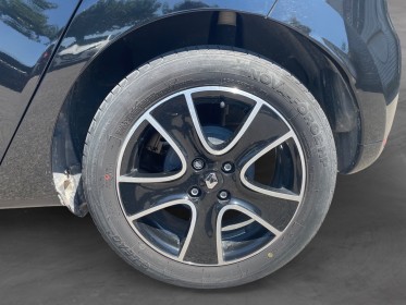 Renault clio iv dci 90 eco 2 intens / ct ok / 1 Ère main / carnet d'entretien complet / rÉvision ok / 2 pneus avants neufs...