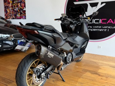 Yamaha tmax tech max t-max 560cm tech max dark petrol ligne akrapovitch occasion parc moto simplicicar simplicibike france