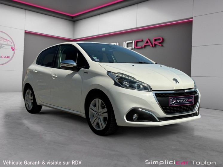 Peugeot 208 puretech 82ch ss bvm5 signature garantie 12 mois occasion simplicicar toulon est simplicicar simplicibike france