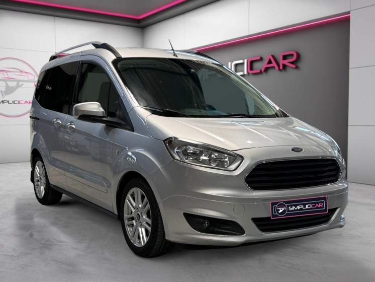 Ford tourneo courier 1.5 l tdci titanium occasion simplicicar magny-en-vexin simplicicar simplicibike france