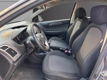 Hyundai i20 1.2 85 pack sensation garantie 12 mois moteur à chaine occasion simplicicar toulon est simplicicar simplicibike...