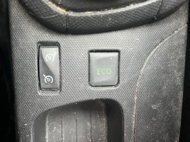 Renault clio iv dci 90 energy eco2 zen 82g occasion avignon (84) simplicicar simplicibike france
