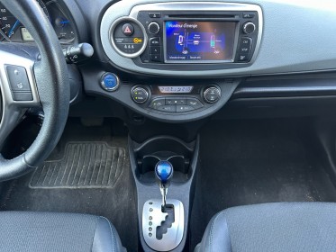 Toyota yaris hybride 100h style - boite auto - caméra - clim auto - régulateur - garantie 12 mois occasion simplicicar...
