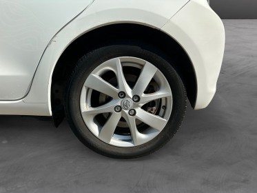 Toyota yaris hybride 100h style - boite auto - caméra - clim auto - régulateur - garantie 12 mois occasion simplicicar...
