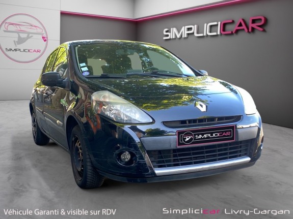 Renault clio iii 1.2 16v 75 eco2 tomtom live occasion simplicicar livry gargan simplicicar simplicibike france