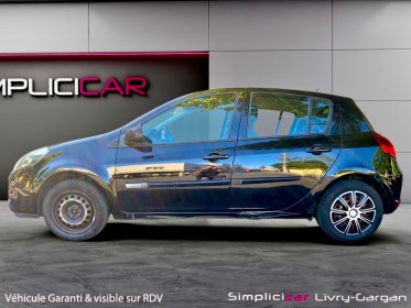 Renault clio iii 1.2 16v 75 eco2 tomtom live occasion simplicicar livry gargan simplicicar simplicibike france