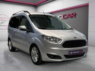 Ford tourneo courier 1.5 l tdci titanium occasion simplicicar magny-en-vexin simplicicar simplicibike france