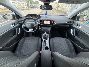 Peugeot 308 business luehdi 130ch active business/ carplay/ caméra occasion montpellier (34) simplicicar simplicibike france