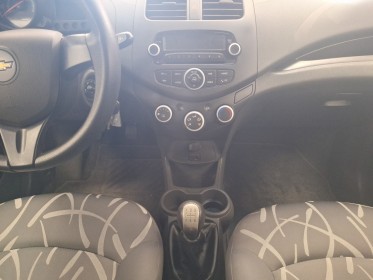 Chevrolet spark 1.0 16v - 68 ls garantie 12 mois faible kilométrage !!! prêt à partir ! occasion simplicicar amiens ...