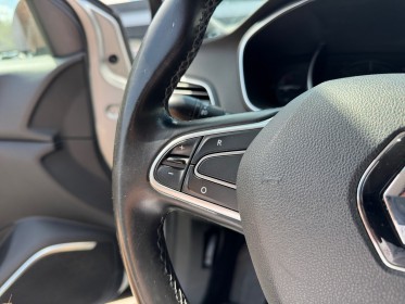 Renault megane iv berline dci 130 energy intens occasion simplicicar lille  simplicicar simplicibike france