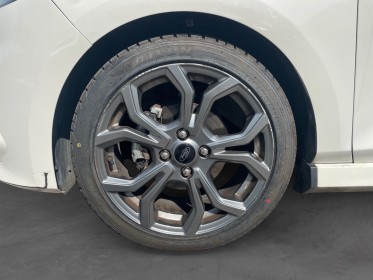Ford fiesta 1.0 ecoboost 95 ch ss bvm6 st-line / 1Ère main / full entretien / rÉvision ok / ct ok / chargeur induction /......