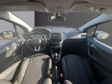 Peugeot 208 1.2 puretech 82ch bvm5 allure occasion avignon (84) simplicicar simplicibike france
