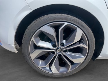 Renault megane iv berline tce 130 energy gt line occasion simplicicar limoges  simplicicar simplicibike france