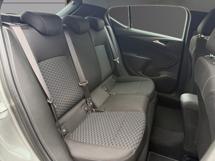 OPEL d'occasion ASTRA 1.6 D 110 EDITION 120 ANS de 2019 Vannes (56)﻿