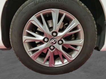 Toyota yaris hybride mc2 100h dynamic suivi 100% toyota garantie constructeur occasion simplicicar nancy simplicicar...