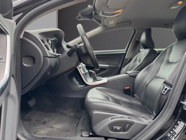 Volvo v60 cross country d4 awd 190 ch geartronic 6 luxe - siege électrique - radar arrière occasion simplicicar rennes...