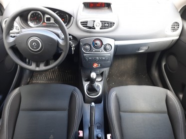 Renault clio iii 1.2 16v 75 eco2 authentique euro 5 entretien renault clim auto vitres Électriques garantie 12 mois occasion...