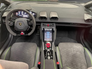 Lamborghini huracan v10 lp 640 evo spyder - garantie constructeur jusqu'en 12/28 - malus payé occasion simplicicar lyon...