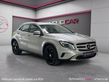 Mercedes classe gla 200 sensation 7-g dct attelage - garantie 12 mois occasion simplicicar vienne simplicicar simplicibike...