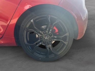 Renault clio iv 1.6 turbo 200cv rs cup edc entretien complet renault châssis cup garantie 12 mois occasion simplicicar...