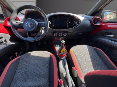 Toyota aygo x my23 1.0 vvt-i 72 design occasion simplicicar la ciotat simplicicar simplicibike france