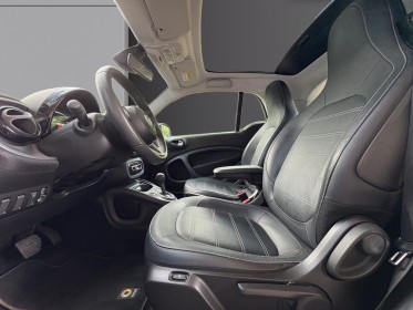 Smart fortwo coupe eq 82 ch prime-camera et bip de recul-accoudoir-sieges en cuir chauffant -toit panoramique occasion...