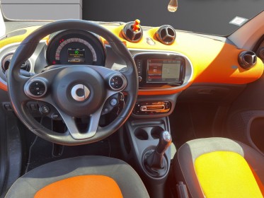 Smart fortwo coupe 1.0 71 ch ss passion / rÉvision ok / toit panoramique / garantie 12 mois occasion simplicicar salon de...
