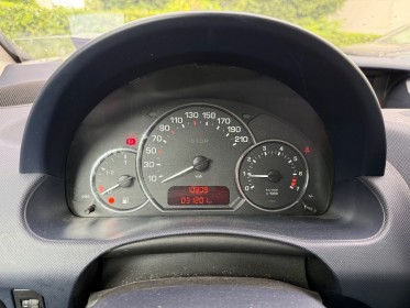 Peugeot 1007 1.6e 16v 110ch sporty pack occasion simplicicar vaucresson simplicicar simplicibike france