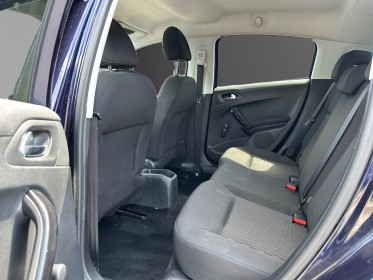 Peugeot 208 style 1.2 vti 82ch - distrib ok - occasion simplicicar compiegne simplicicar simplicibike france