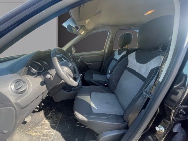 Dacia duster dci 110 4x2 black touch 2017 - distribution faite occasion simplicicar coeur d'yvelines - auto expo 78...