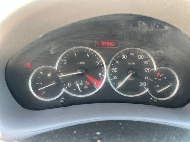Peugeot 206 1.6i 16v xt premium occasion avignon (84) simplicicar simplicibike france